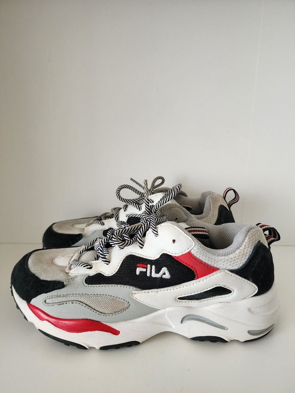 Fila Ray Tracer Retro Chunky Sneaker Size 8